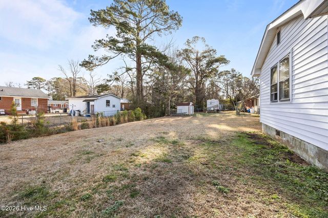 115 Armstrong Drive, Jacksonville, NC 28540