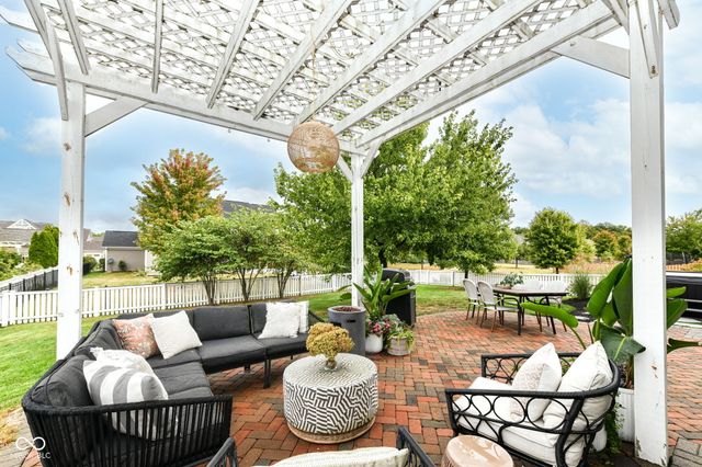 11046 Chapel Park Drive N, Noblesville, IN 46060