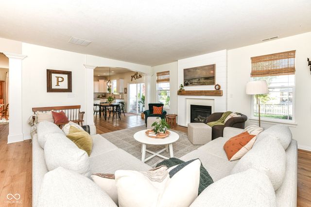 11046 Chapel Park Drive N, Noblesville, IN 46060