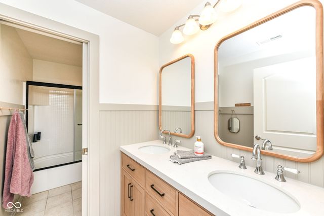 11046 Chapel Park Drive N, Noblesville, IN 46060