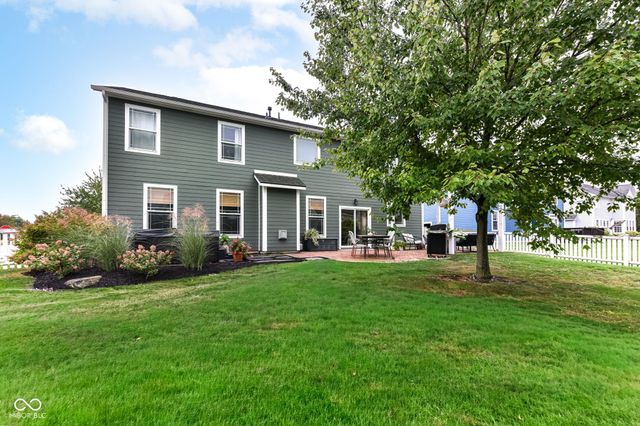 11046 Chapel Park Drive N, Noblesville, IN 46060