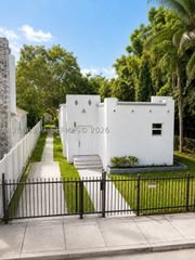 7537 NW 3rd Ave 1, Miami, FL 33150