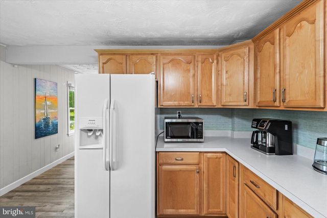 412 MARSHALL AVE, Colonial Beach, VA 22443