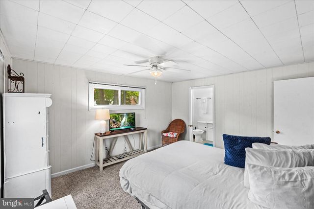 412 MARSHALL AVE, Colonial Beach, VA 22443