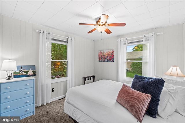 412 MARSHALL AVE, Colonial Beach, VA 22443