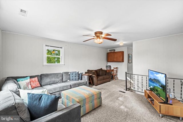 412 MARSHALL AVE, Colonial Beach, VA 22443