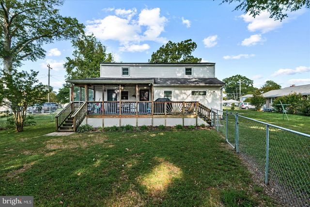 412 MARSHALL AVE, Colonial Beach, VA 22443