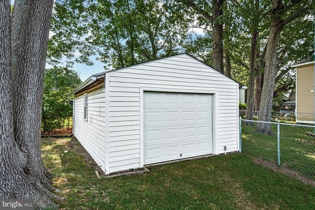 412 MARSHALL AVE, Colonial Beach, VA 22443