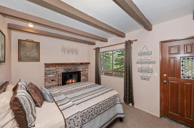 26525 Walnut Hills, Lake Arrowhead, CA 92352