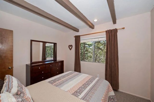 26525 Walnut Hills, Lake Arrowhead, CA 92352