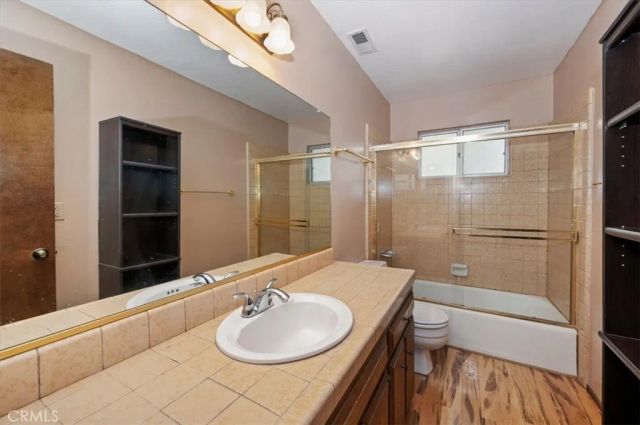 26525 Walnut Hills, Lake Arrowhead, CA 92352