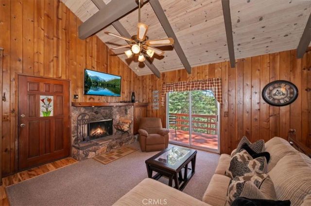 26525 Walnut Hills, Lake Arrowhead, CA 92352