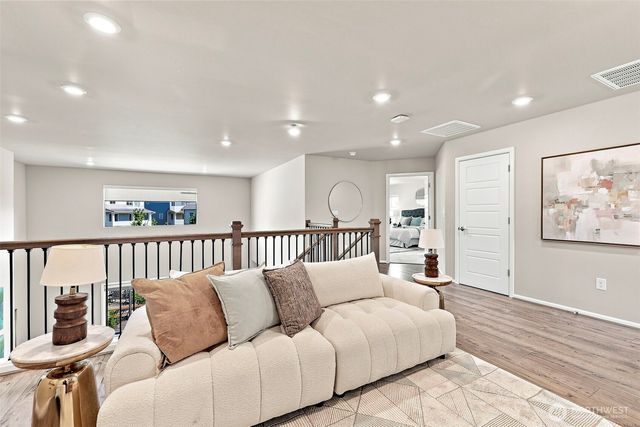 23624 228th Place SE, Maple Valley, WA 98038