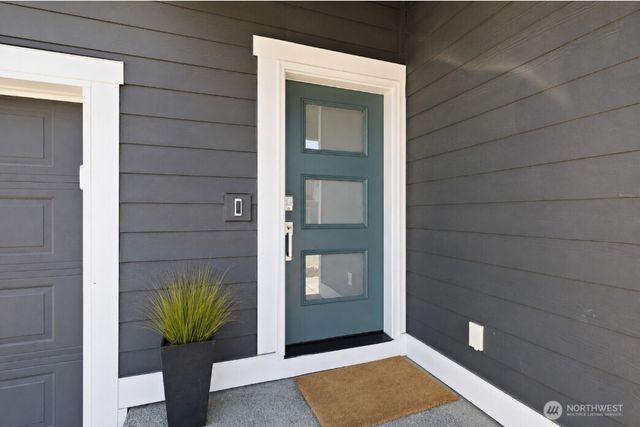23624 228th Place SE, Maple Valley, WA 98038