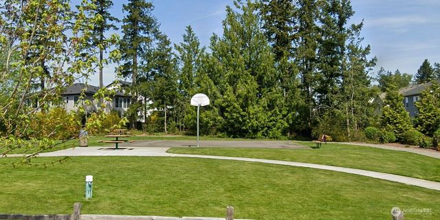 23624 228th Place SE, Maple Valley, WA 98038