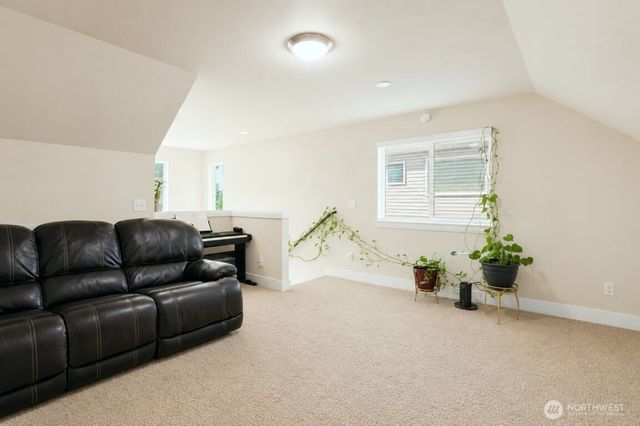 19607 25th Drive SE, Bothell, WA 98012