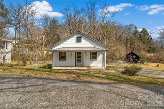 102 Rhododendron Drive, Brevard, NC 28712