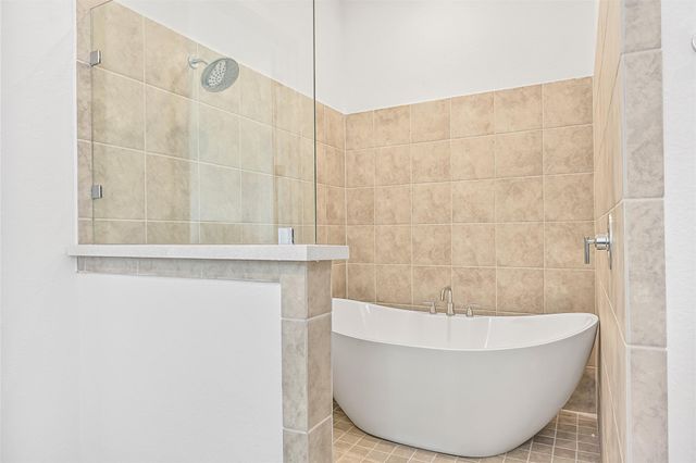 1424 River Point Drive, Friendswood, TX 77546