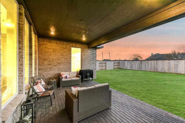 1424 River Point Drive, Friendswood, TX 77546