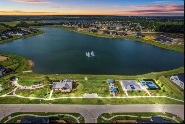 1424 River Point Drive, Friendswood, TX 77546