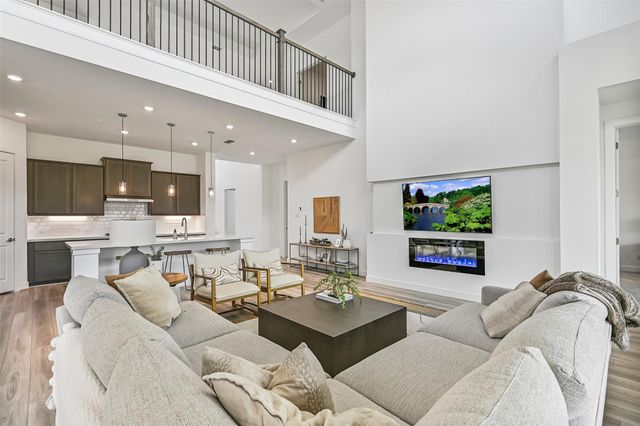 1424 River Point Drive, Friendswood, TX 77546