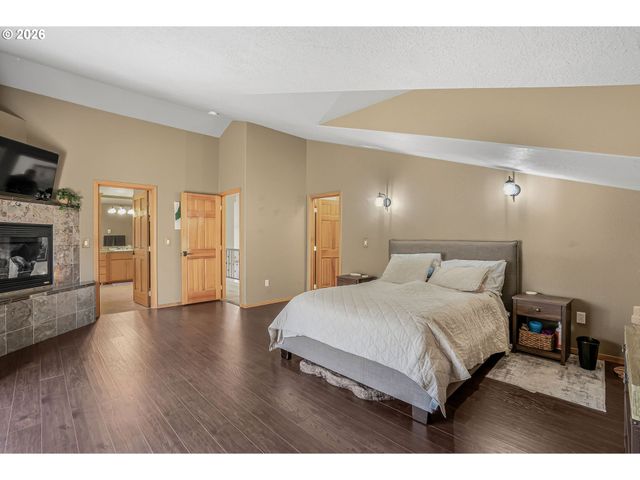 1760 Sw GOUCHER Ct, Mc Minnville, OR 97128