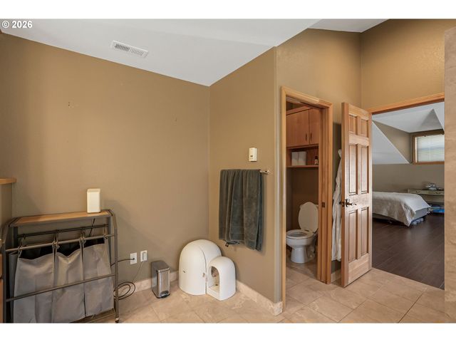 1760 Sw GOUCHER Ct, Mc Minnville, OR 97128