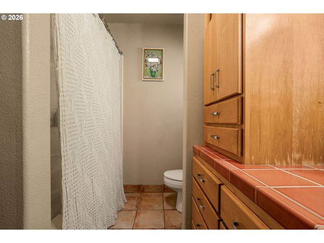 1760 Sw GOUCHER Ct, Mc Minnville, OR 97128