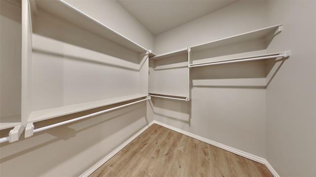 6941 Labelle Drive, Warr Acres, OK 73132