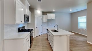 6941 Labelle Drive, Warr Acres, OK 73132