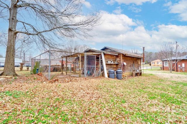 714 Linwood Road, Kings Mountain, NC 28086