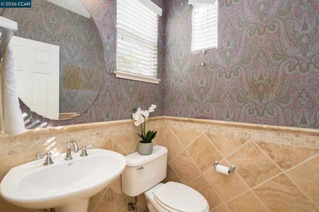 5416 Sandy Ct, Richmond, CA 94806