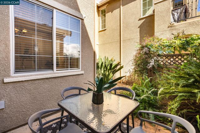 5416 Sandy Ct, Richmond, CA 94806