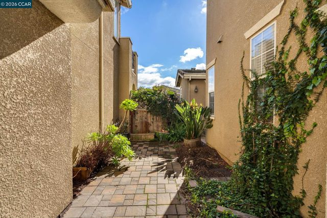 5416 Sandy Ct, Richmond, CA 94806