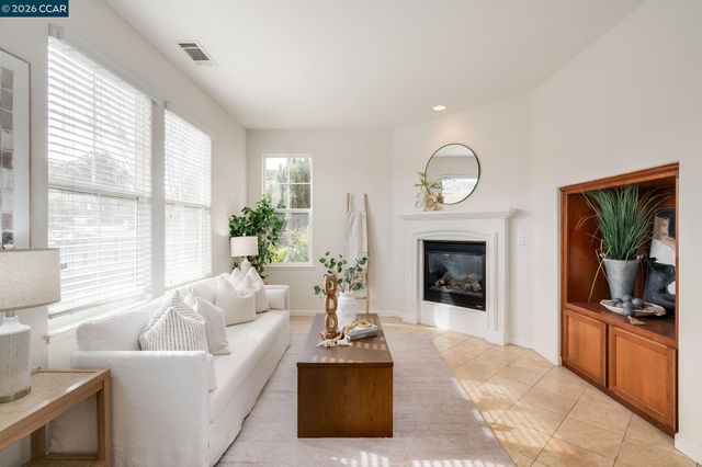 5416 Sandy Ct, Richmond, CA 94806