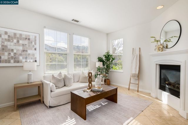 5416 Sandy Ct, Richmond, CA 94806