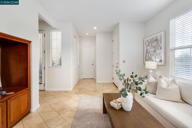 5416 Sandy Ct, Richmond, CA 94806