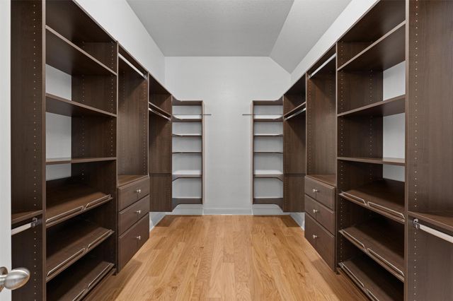 2700 War Wagon WAY, Leander, TX 78641