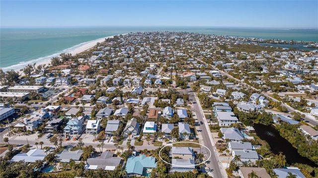 6908 HOLMES BOULEVARD, Holmes Beach, FL 34217