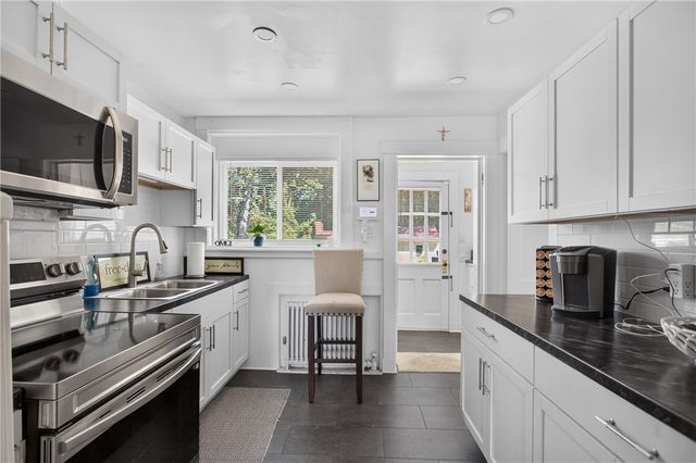 476 Providence Street, West Warwick, RI 02893