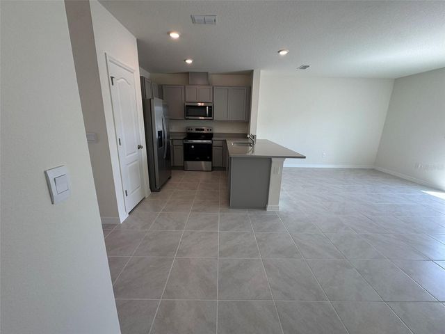 2151 LONGLEAF ROAD, Davenport, FL 33837