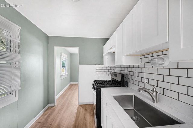 5500 N 60th STREET, Milwaukee, WI 53218