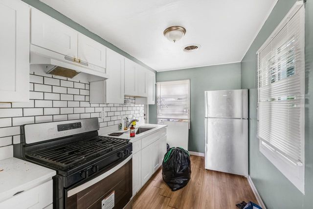 5500 N 60th STREET, Milwaukee, WI 53218