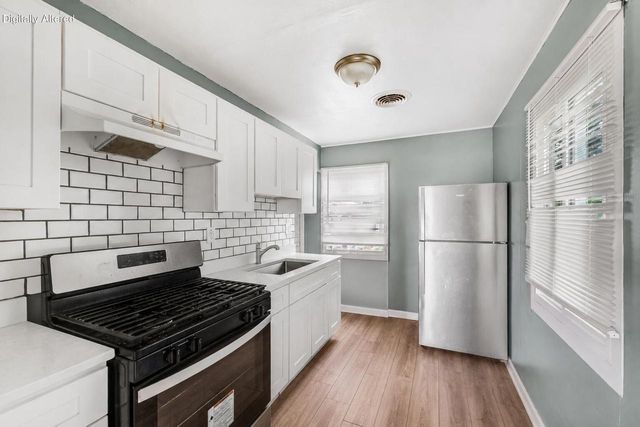 5500 N 60th STREET, Milwaukee, WI 53218