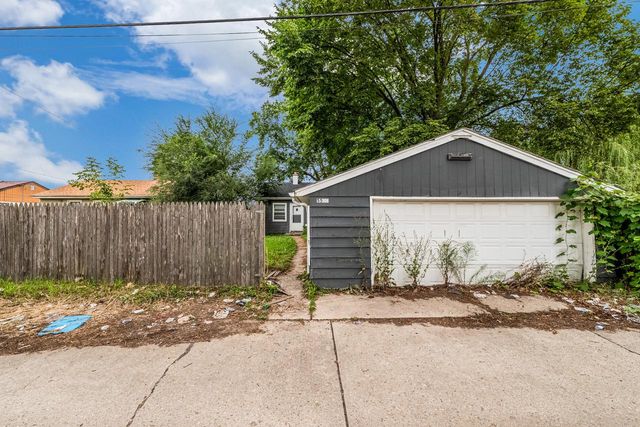 5500 N 60th STREET, Milwaukee, WI 53218
