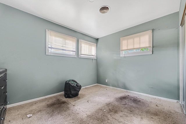 5500 N 60th STREET, Milwaukee, WI 53218