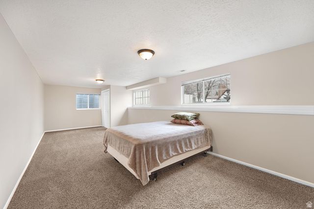 2232 E LONE EAGLE LN, Sandy, UT 84092