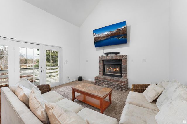 2232 E LONE EAGLE LN, Sandy, UT 84092