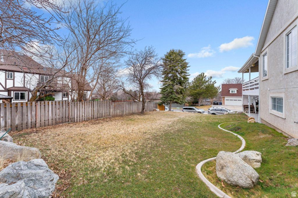 Image 23 of property listing at 2232 E LONE EAGLE LN, Sandy, UT 84092