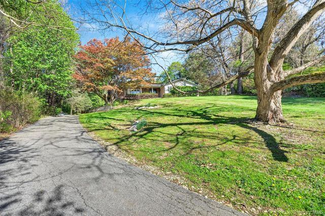 18 Patti Place, Hopewell Junction, NY 12533